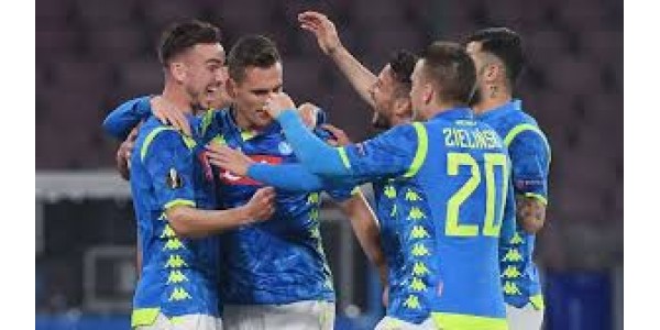 A nova camisa do Napoli não deu início à vitória